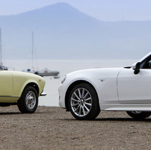 2016-Fiat-124-Spider-old-new